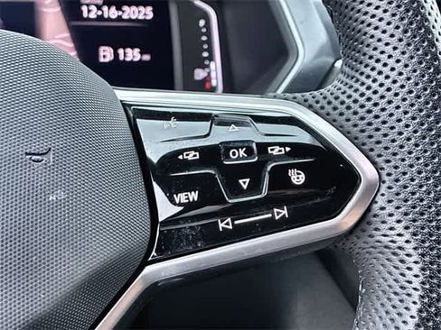 Used 2024 Volkswagen Tiguan SEL R-Line image 27