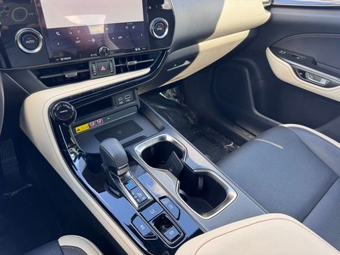 Used 2022 Lexus NX 250 FWD image 19