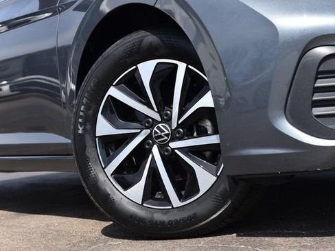 Used 2024 Volkswagen Jetta S image 3