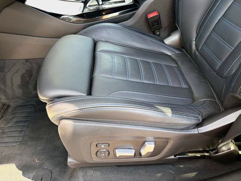 Used 2023 BMW X3 M40i AWD/4WD image 37