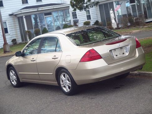 Used 2006 Honda Accord EX image 23