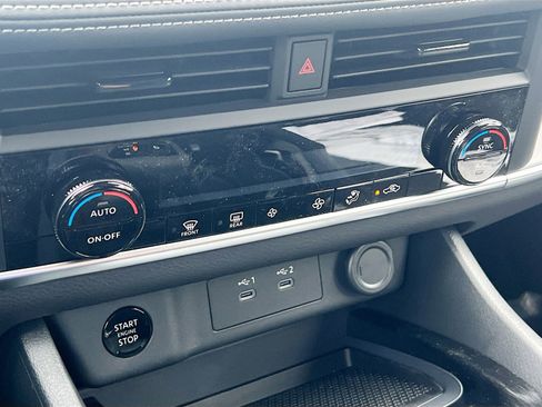New 2026 Nissan Rogue SV FWD image 15
