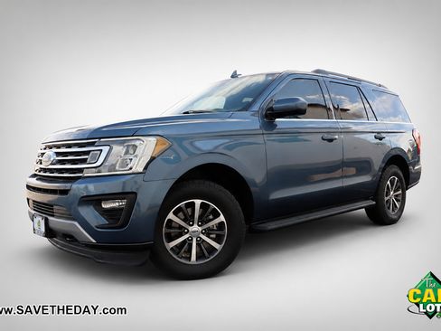 Used 2020 Ford Expedition XLT AWD/4WD image 2