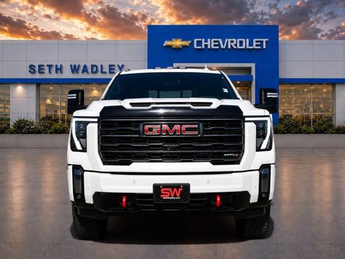 Used 2024 GMC Sierra 3500 AT4 AWD/4WD image 2