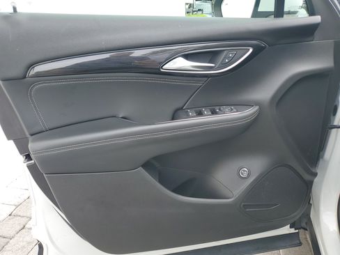 Used 2022 Buick Envision Preferred FWD image 17