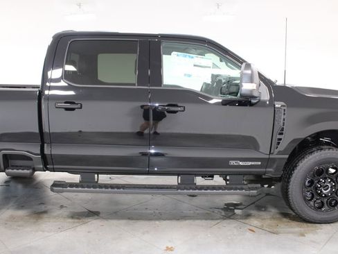 New 2026 Ford F250 XLT w/ XLT Premium Package image 10