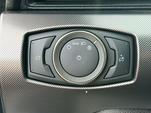 Used 2022 Ford Mustang Shelby GT500 w/ Technology Package image 33