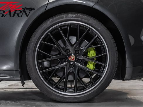 Used 2021 Porsche Panamera 4S AWD/4WD image 17