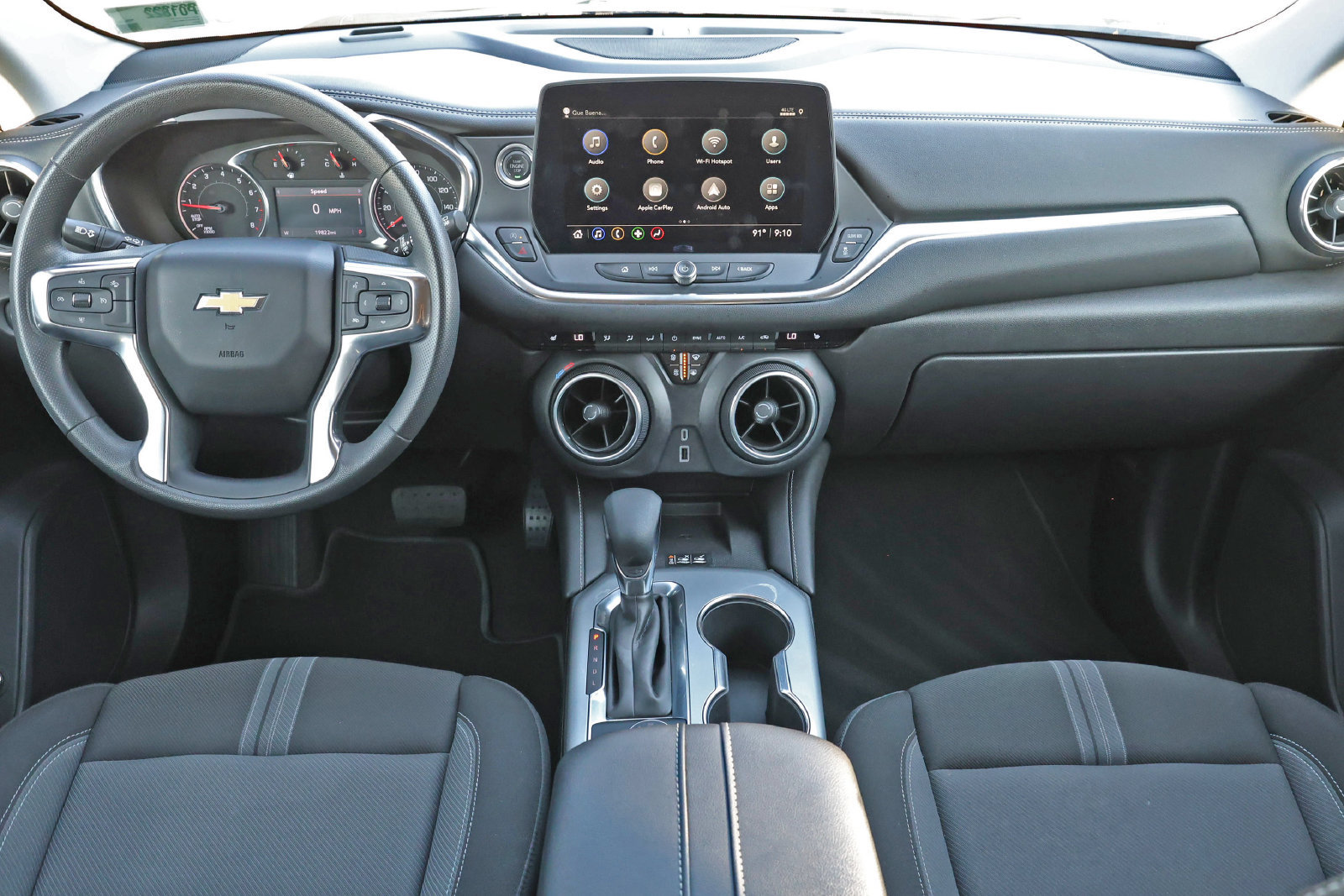 Used 2024 Chevrolet Blazer LT w/ Convenience Package FWD image 2