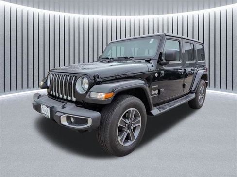 Certified 2023 Jeep Wrangler Unlimited Sahara w/ Cold Weather Group AWD/4WD image 18