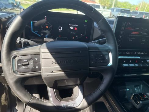 Used 2024 GMC Hummer EV 3X AWD/4WD image 29