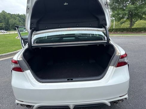 Used 2021 Toyota Camry XSE w/ Navigation Package FWD image 11