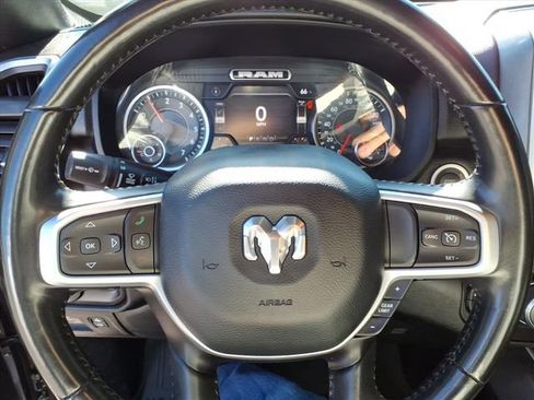 Used 2022 RAM 1500 Big Horn AWD/4WD image 17
