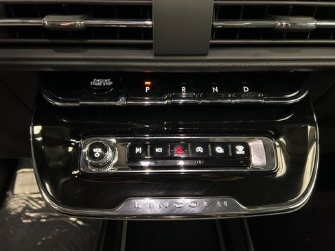 New 2026 Lincoln Corsair Premiere image 14