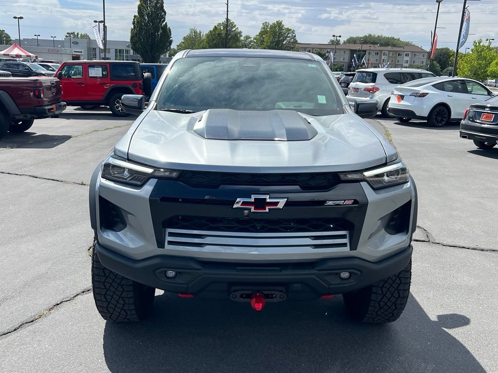 Used 2025 Chevrolet Colorado ZR2 w/ ZR2 Bison Edition AWD/4WD image 5
