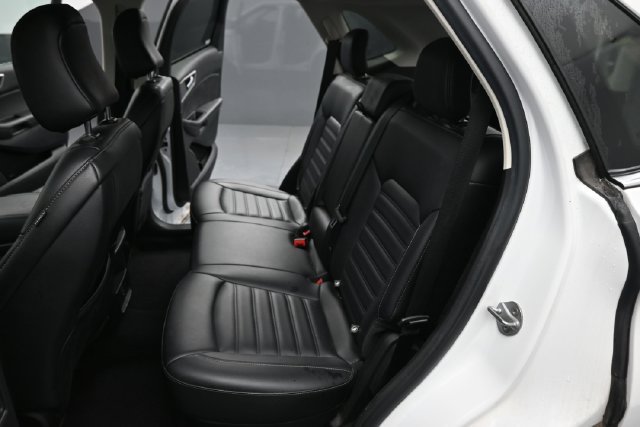 Used 2022 Ford Edge SEL AWD/4WD image 11
