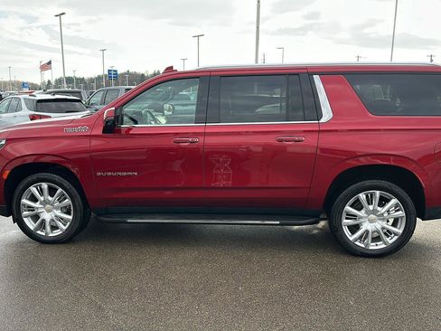 Used 2022 Chevrolet Suburban High Country image 5