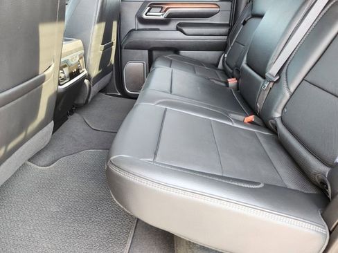 Used 2024 GMC Sierra 2500 Denali image 33