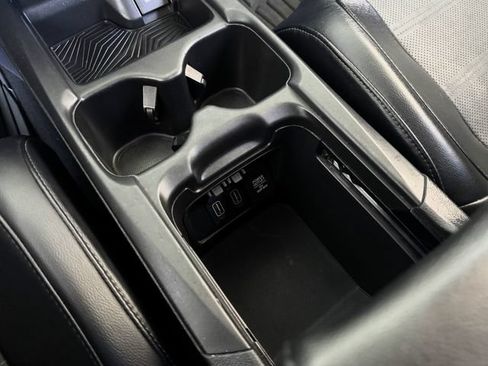 Used 2018 Honda CR-V Touring image 27