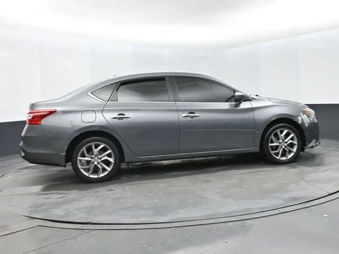 Used 2019 Nissan Sentra SV FWD image 4