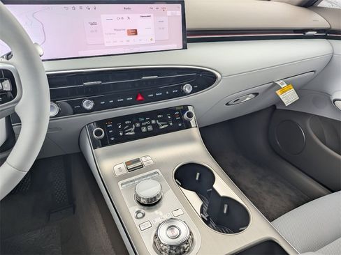 New 2026 Genesis GV70 2.5T Advanced image 19