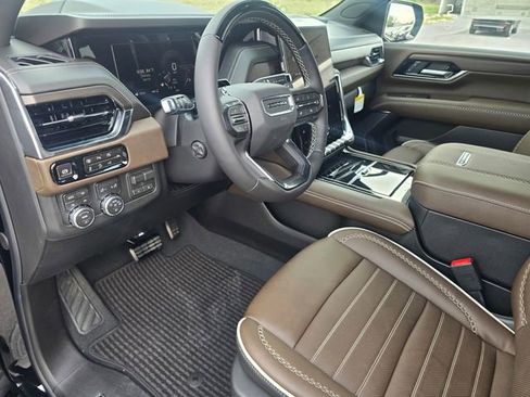 New 2026 GMC Yukon Denali Ultimate AWD/4WD image 19