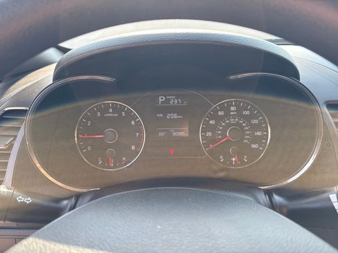 Used 2018 Kia Forte LX FWD image 10
