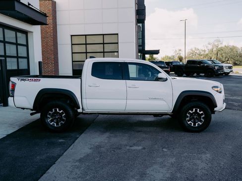 Used 2023 Toyota Tacoma 4x4 Double Cab image 10