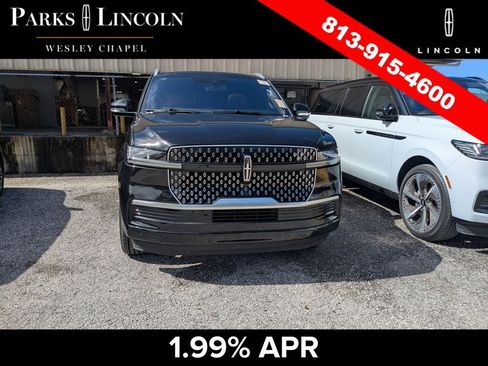 Used 2025 Lincoln Navigator L Reserve AWD/4WD image 5