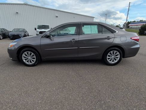 Used 2016 Toyota Camry LE w/ Protection Value Package (F9) FWD image 3