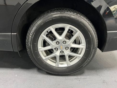 Used 2023 Chevrolet Equinox LT w/ Driver Convenience Package image 19