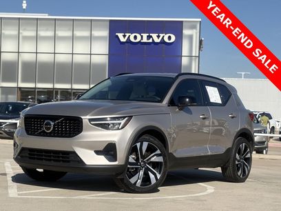 Certified 2023 Volvo XC40 B5 Plus w/ Protection Package Premier