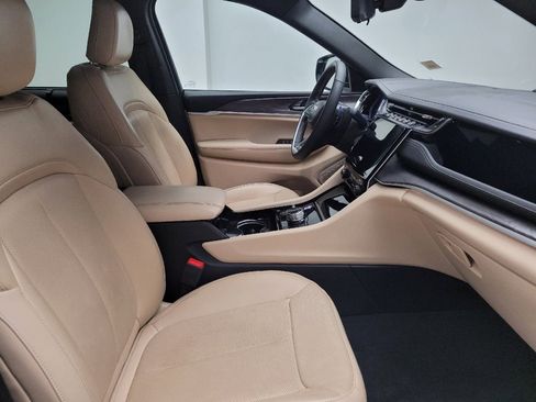 Used 2022 Jeep Grand Cherokee Limited 4xe w/ Luxury Tech Group II image 21