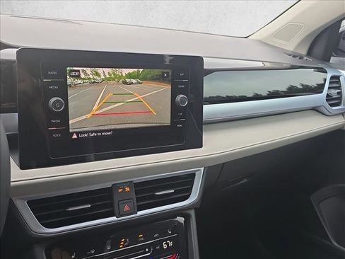 New 2026 Volkswagen Taos SE FWD image 16