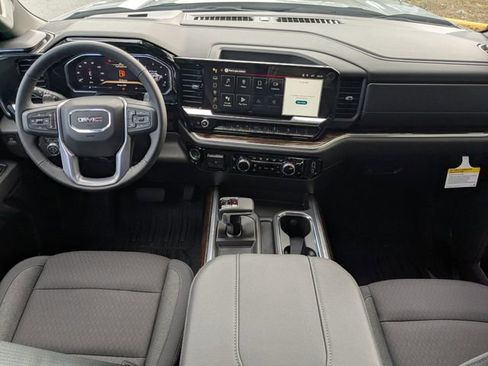 New 2026 GMC Sierra 1500 Elevation image 16