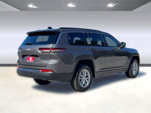 New 2025 Jeep Grand Cherokee L Laredo image 9