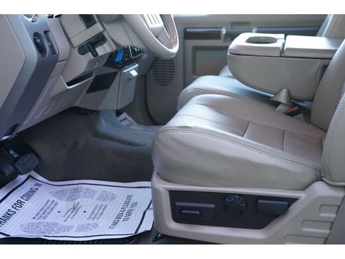 Used 2010 Ford F350 Lariat image 17