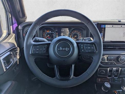 Used 2026 Jeep Wrangler Unlimited Rubicon AWD/4WD image 14
