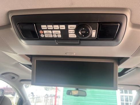 Used 2016 Honda Odyssey Touring Elite image 27