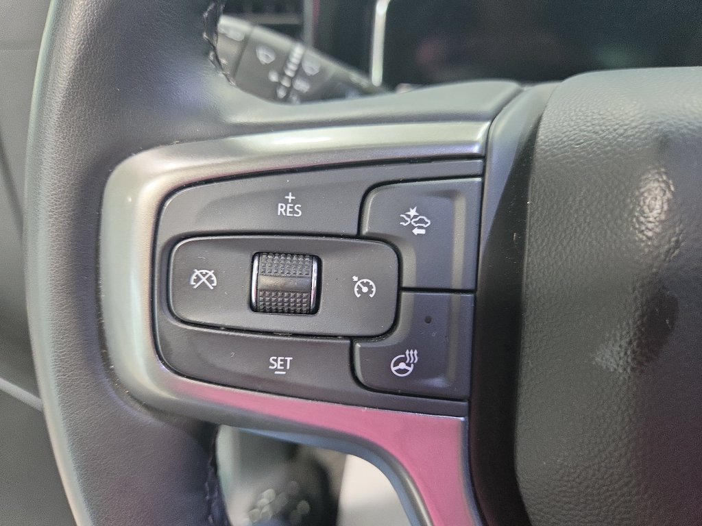 Used 2025 Chevrolet Silverado 1500 LT AWD/4WD image 36
