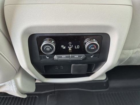 New 2026 Buick Enclave Avenir image 12