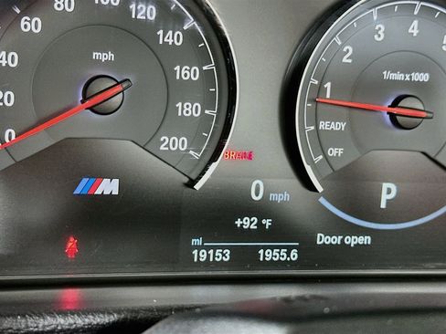 Used 2017 BMW M4 Convertible RWD image 8