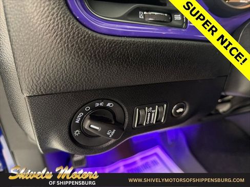 Used 2022 Dodge Challenger SXT w/ Blacktop Package image 20