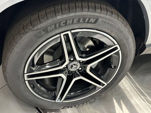 New 2026 Mercedes-Benz GLS 450 4MATIC image 21