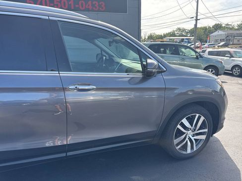 Used 2016 Honda Pilot Elite image 11