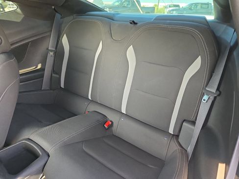 Used 2018 Chevrolet Camaro SS RWD image 13