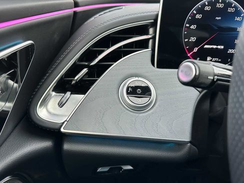 Used 2025 Mercedes-Benz E 53 AMG e 4MATIC Sedan image 32