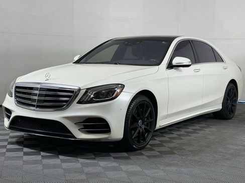 Used 2020 Mercedes-Benz S 560 Sedan image 2
