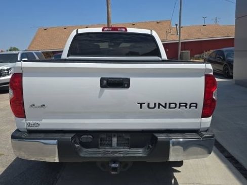 Used 2019 Toyota Tundra SR5 AWD/4WD image 7