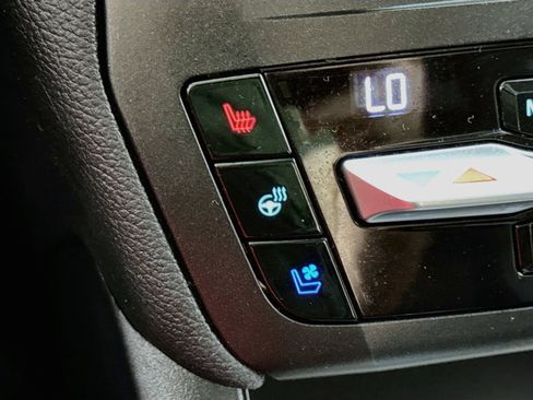 Used 2020 Ford Explorer Limited AWD/4WD image 5